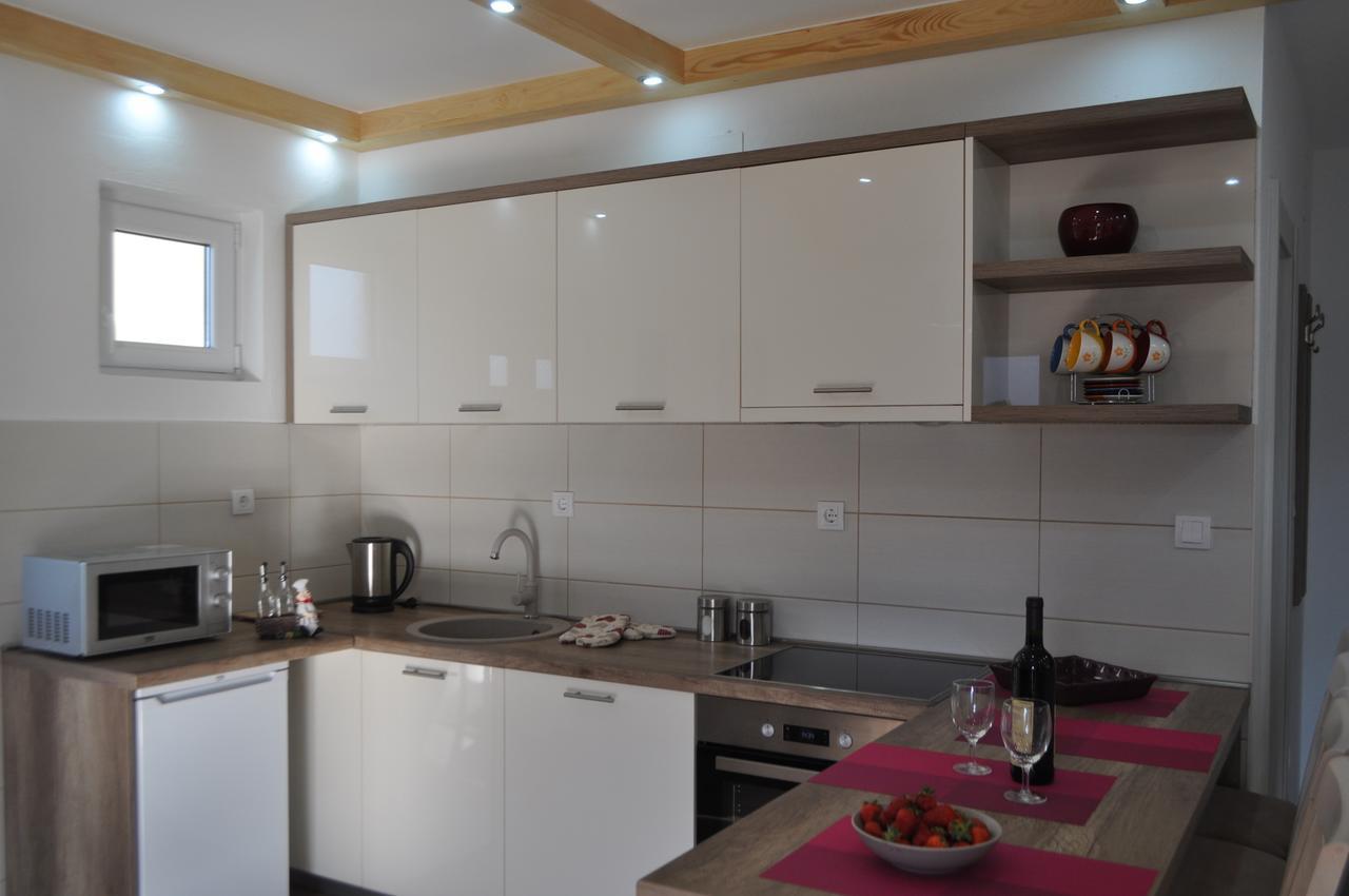 Apartment Maritimo Kotor Buitenkant foto