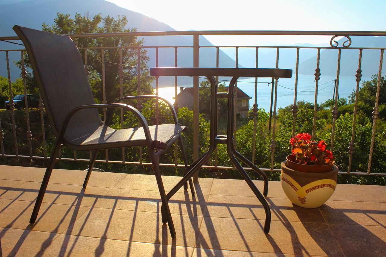 Apartment Maritimo Kotor Buitenkant foto