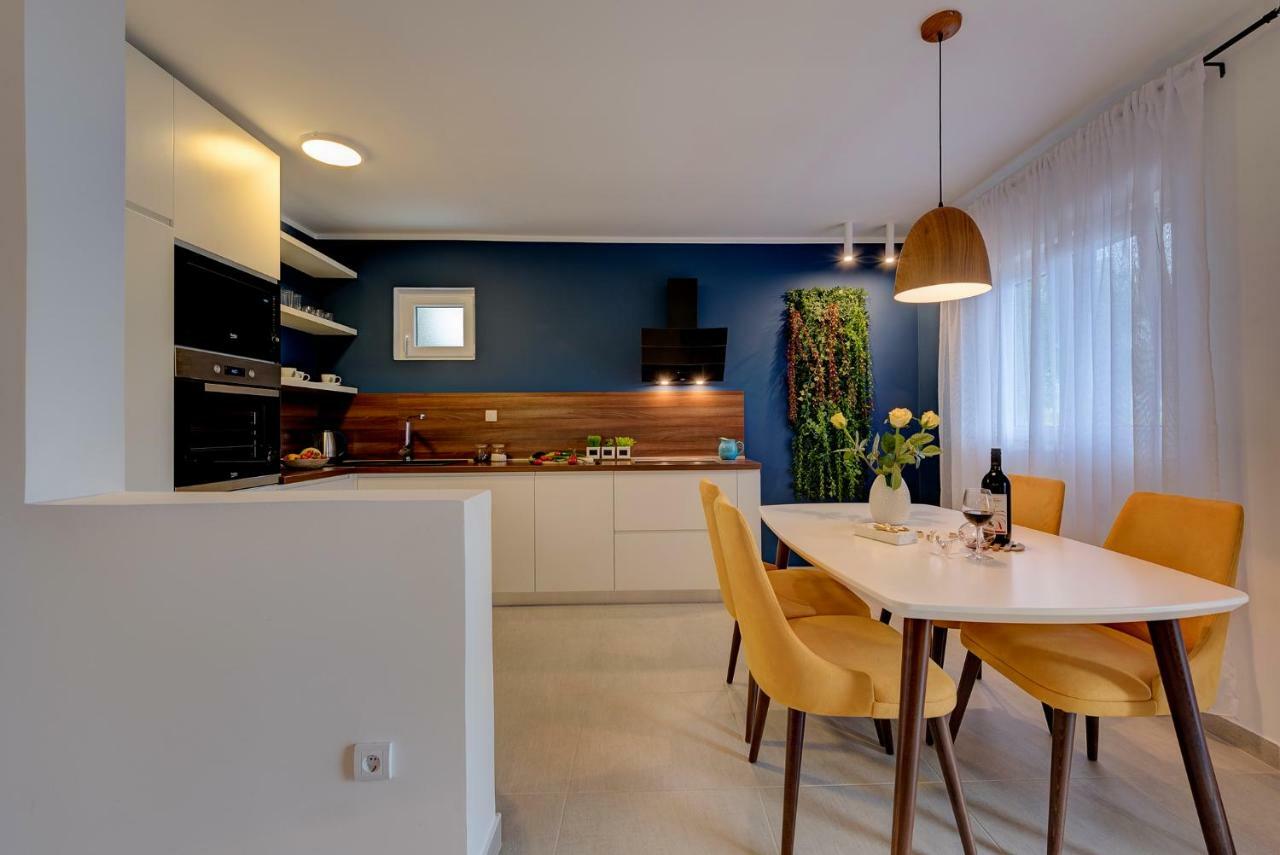Apartment Maritimo Kotor Buitenkant foto