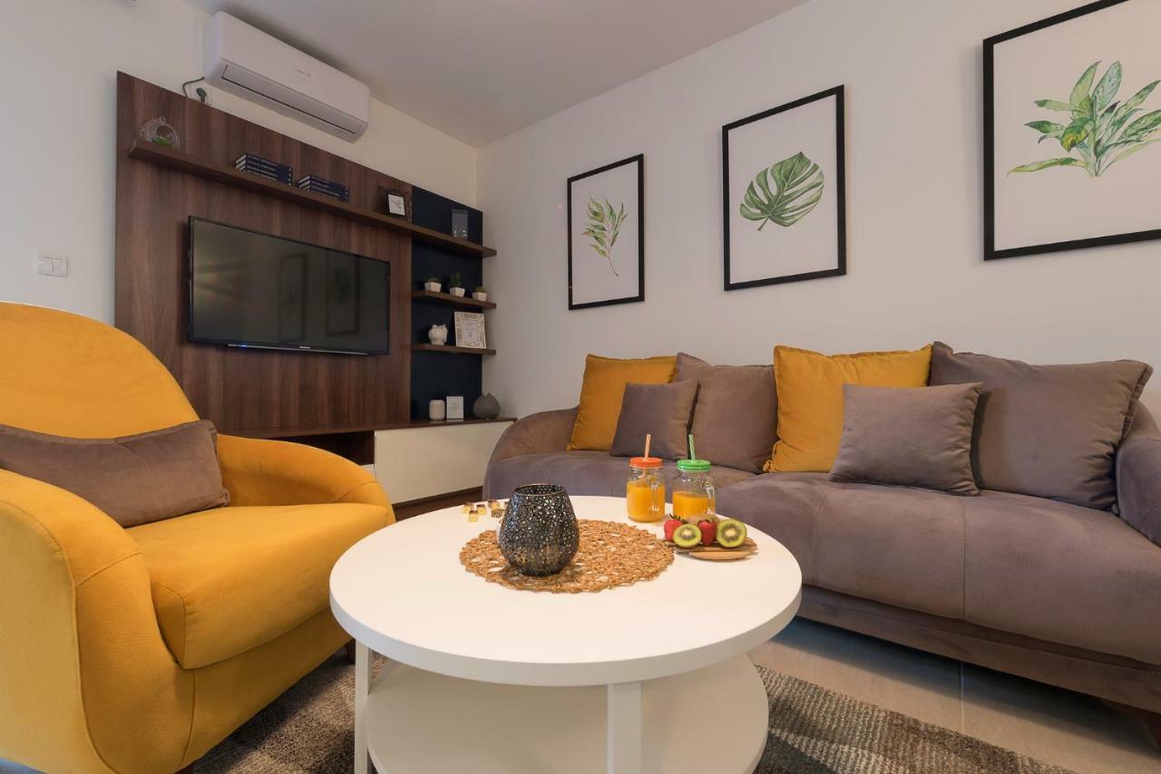 Apartment Maritimo Kotor Buitenkant foto